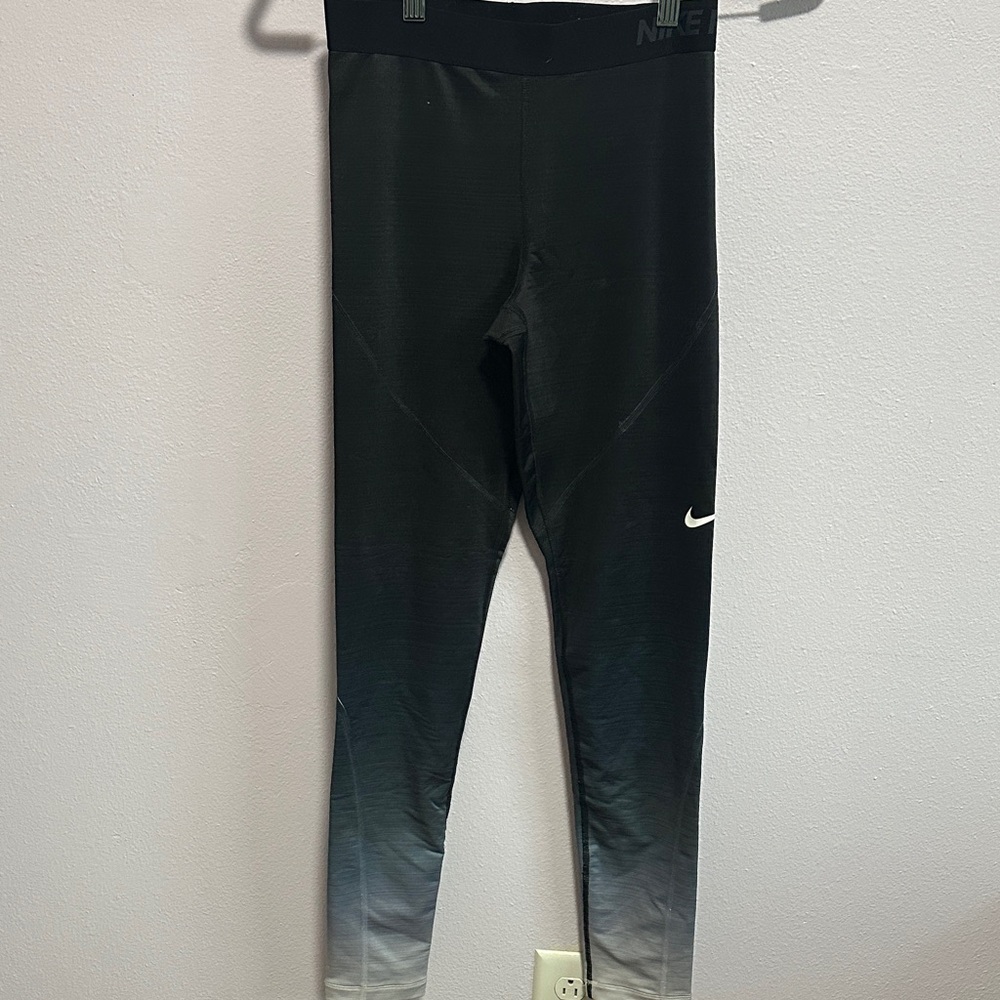 Nike Pro Hyperwarm leggings